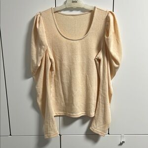 Cream Puff Sleeve Blouse Relaxed Fit